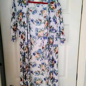 LulaRoe Shirley lightweight cardigan